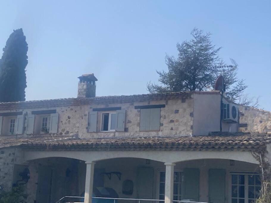 Апартаменти Agreable Chambre D'Hotes Avec Vue Sur Les Collines Ла-Коль-сюр-Лу Екстер'єр фото