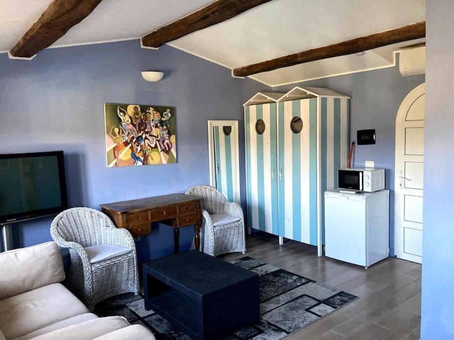 Апартаменти Agreable Chambre D'Hotes Avec Vue Sur Les Collines Ла-Коль-сюр-Лу Екстер'єр фото